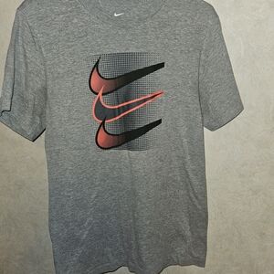 Nike Men's Heather Gray Tee with Red Swoosh